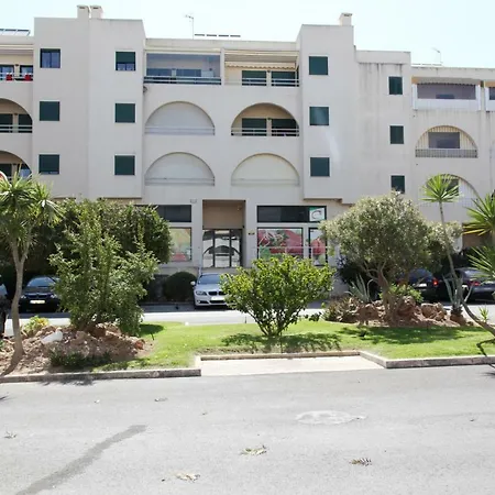 Apartamento Dos Salgados Apartment